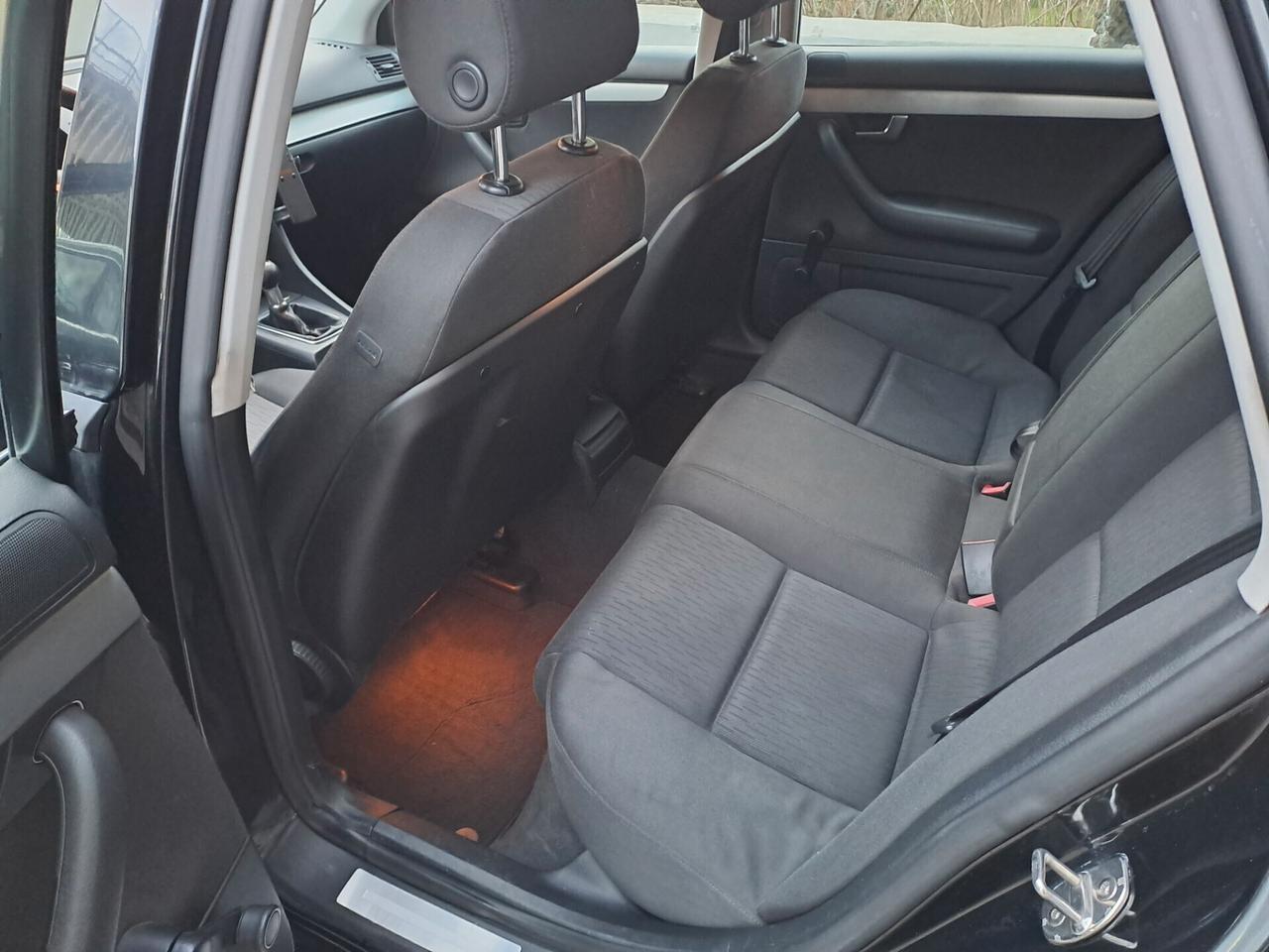 Audi A4 1.9 TDI 116 CV Ambiente