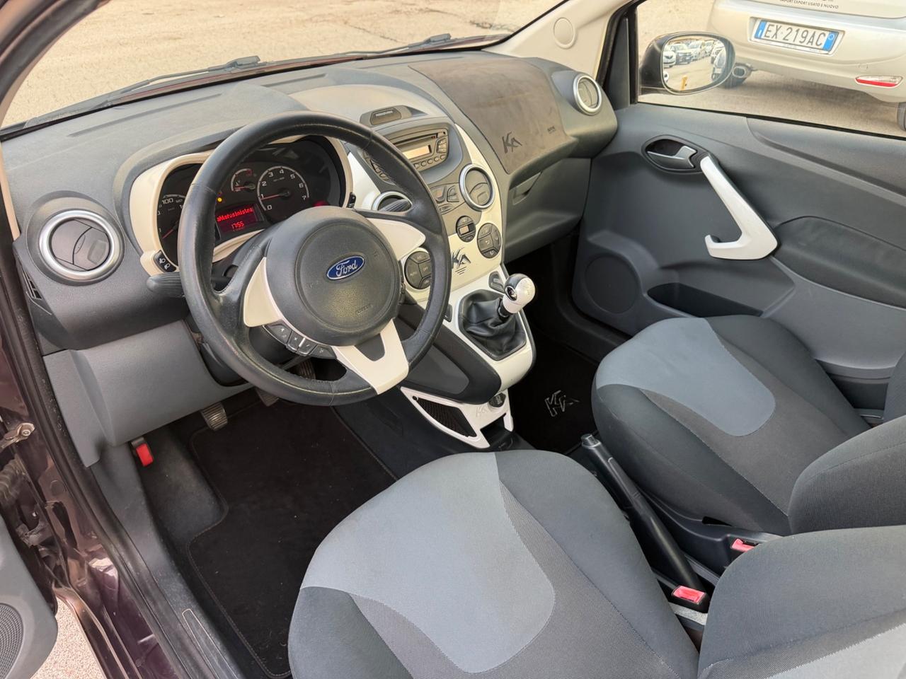 Ford Ka 1.2 benzina 69 cavalli 2015 Titanium