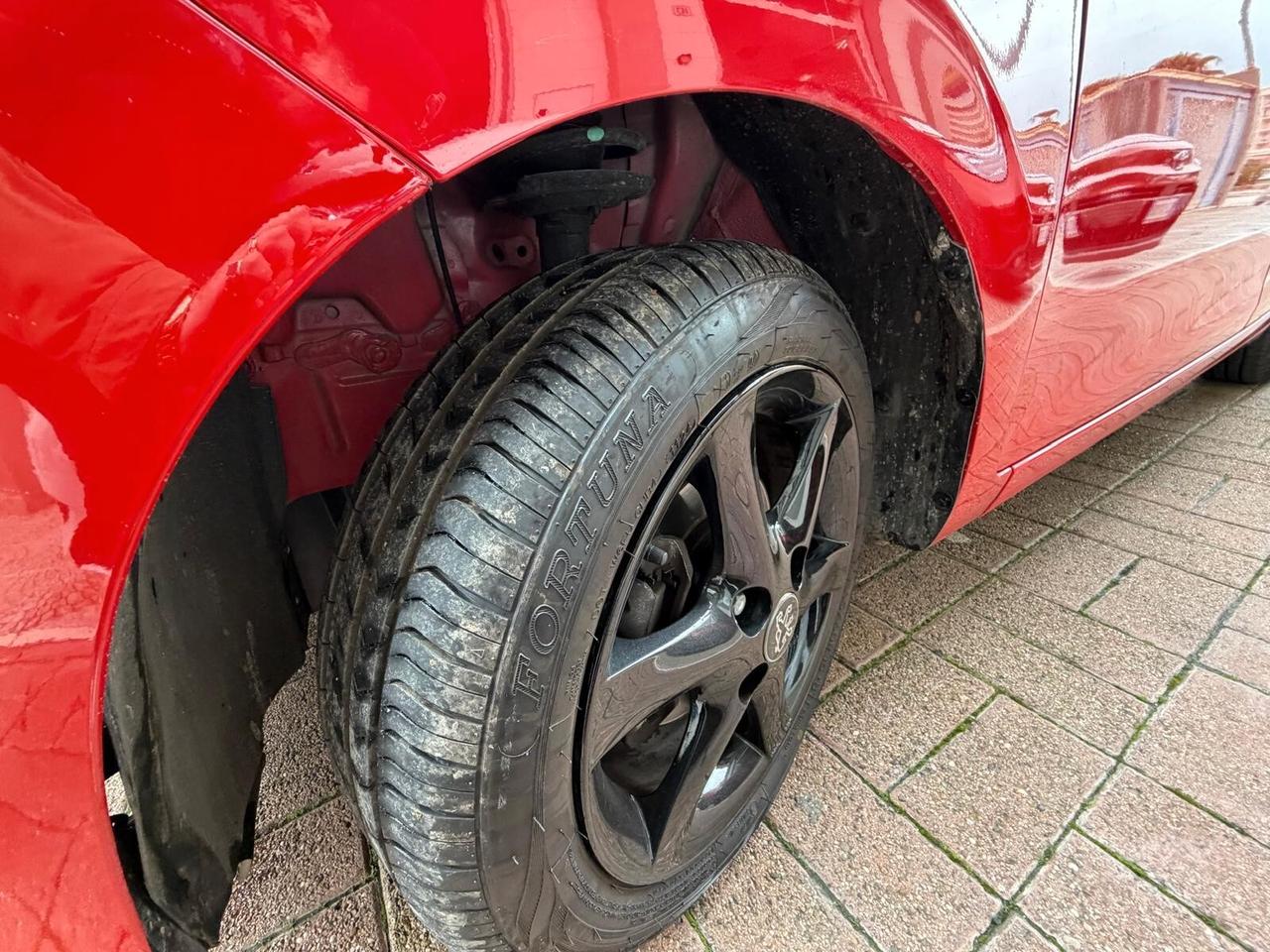 Peugeot 108 5 porte Allure 16.000KM