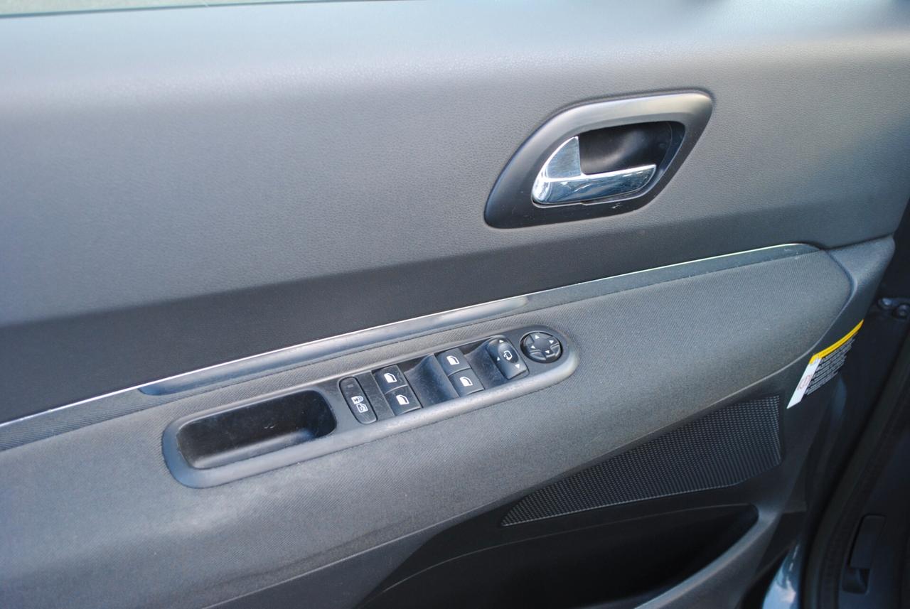 PEUGEOT 5008 1,6 HDI 114 CV