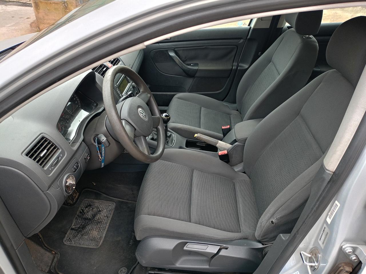 Volkswagen Golf 5 1.400 BENZINA GPL