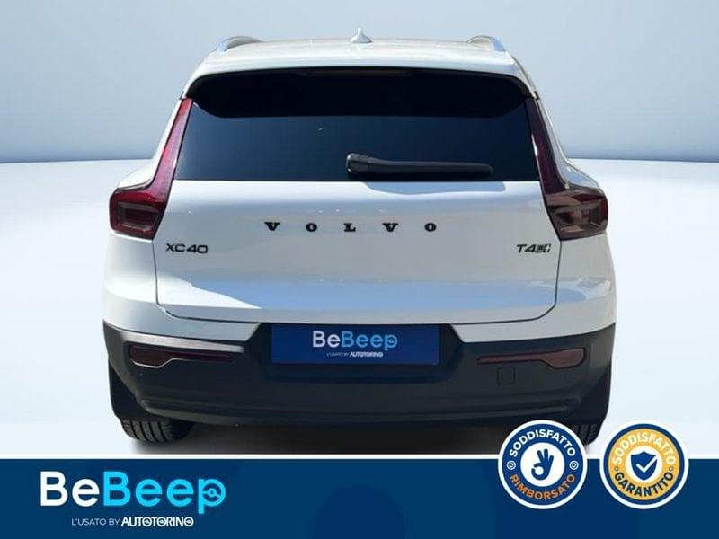 Volvo XC40 2.0 T4 MOMENTUM AWD GEARTRONIC