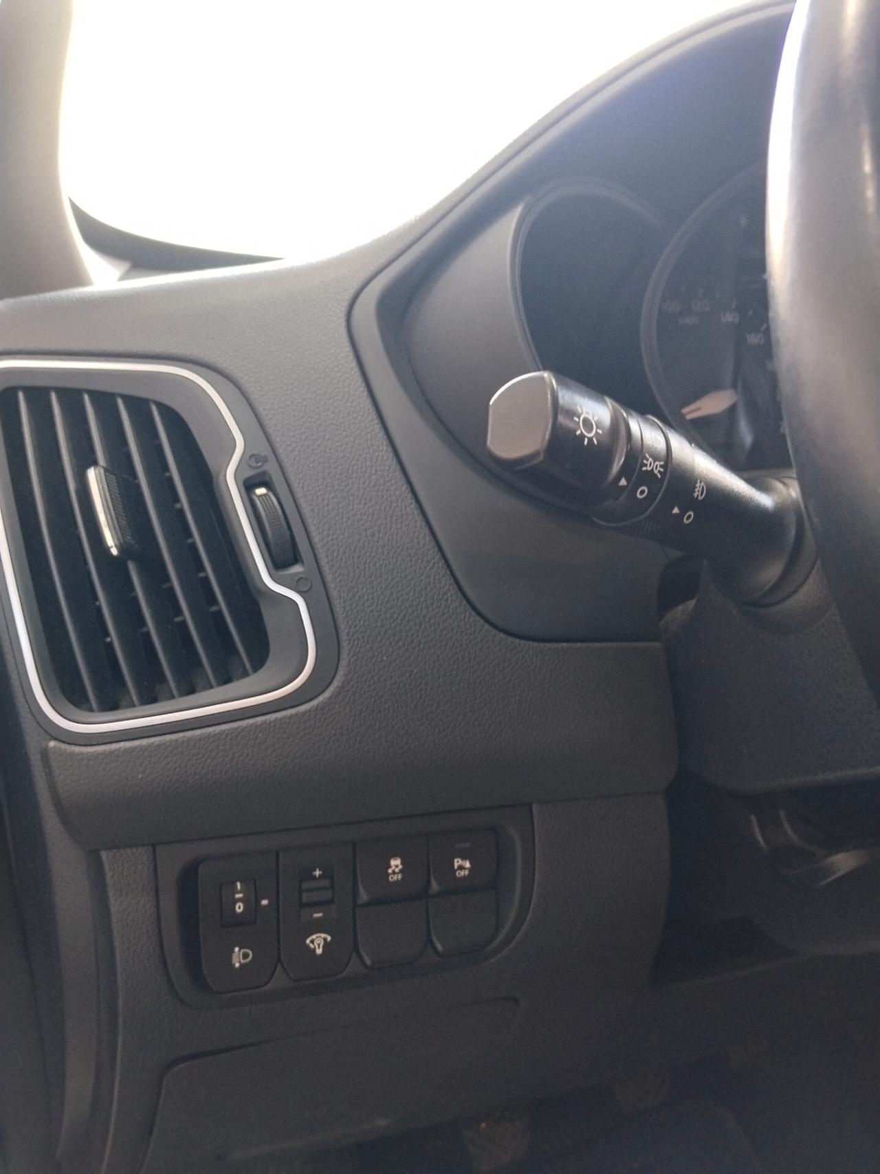 Kia Rio 1.1 diesel 2015 CON GARANZIA