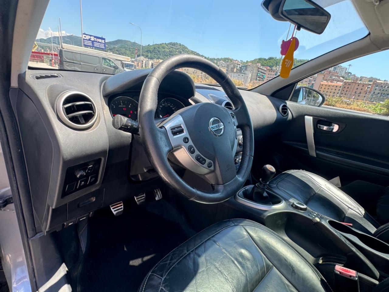 Nissan Qashqai 1.6 dCi DPF Tekna 4WD 2013
