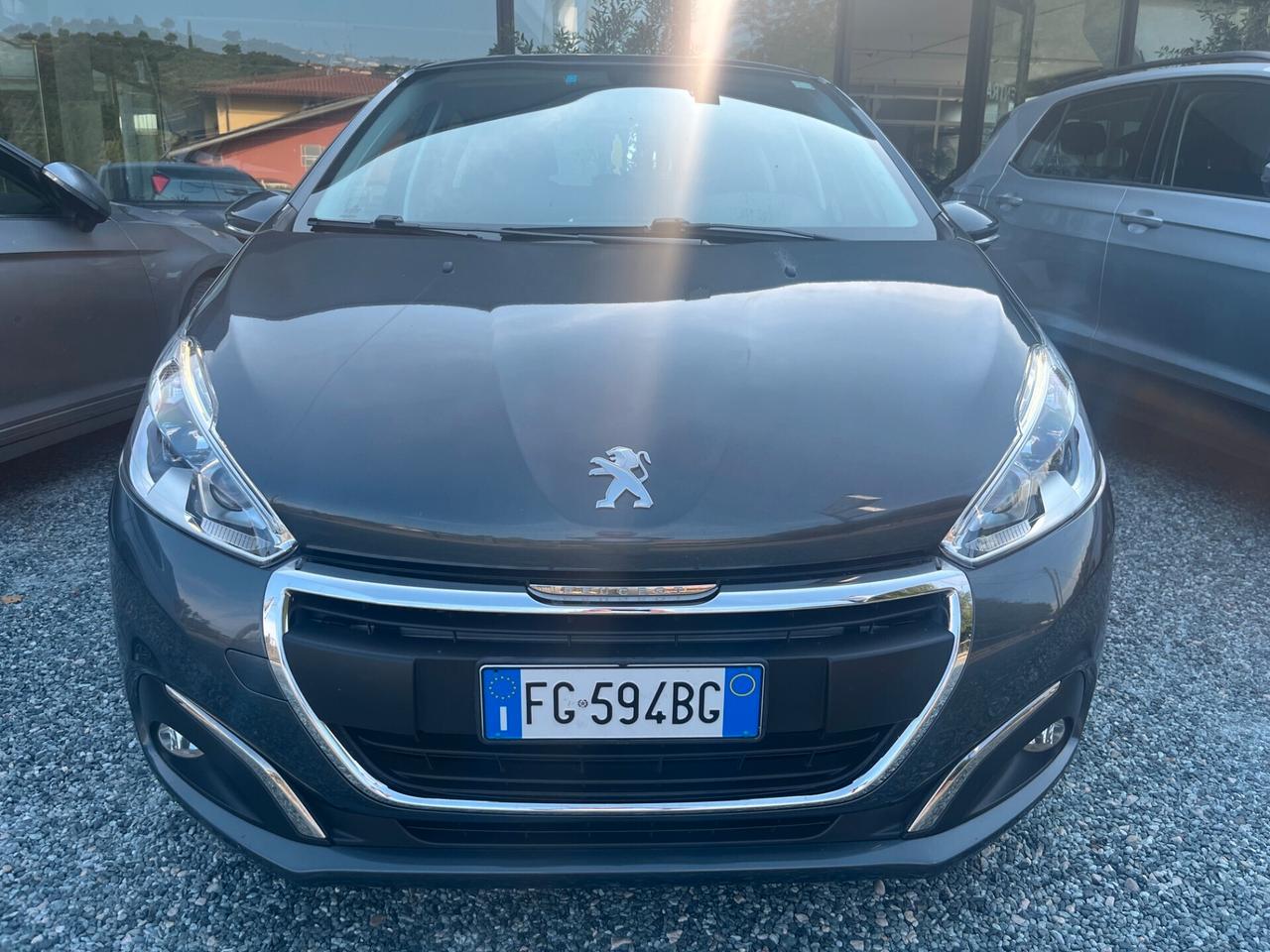 Peugeot 208 BlueHDi 01/2017 5 P **KM 88230**