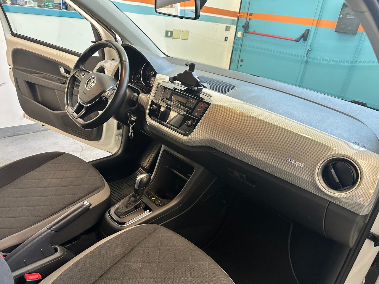 Volkswagen up! e-up! 82 CV