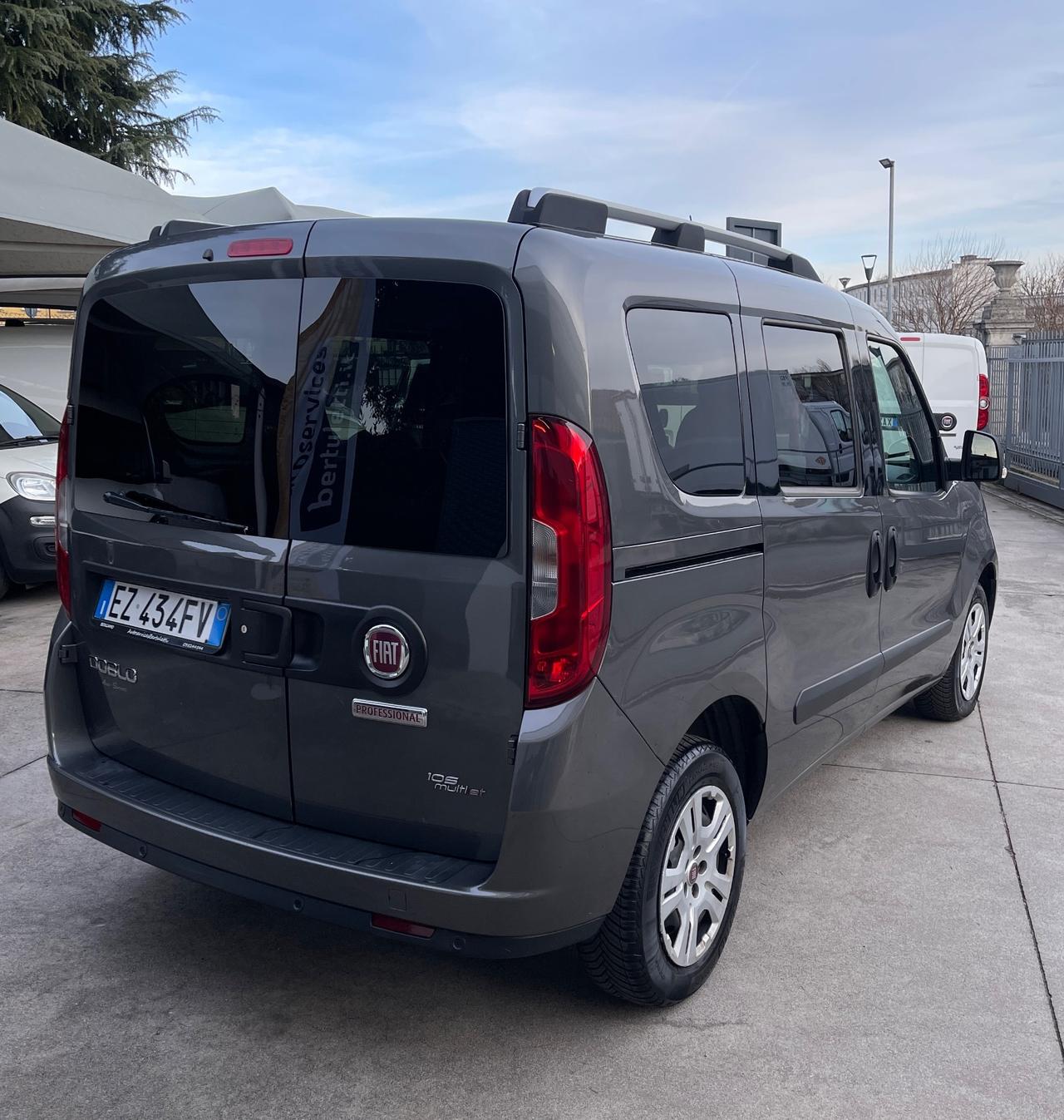 Fiat Doblò 1.6 MJT 16V 105CV Lounge Autocarro 5 posti N1