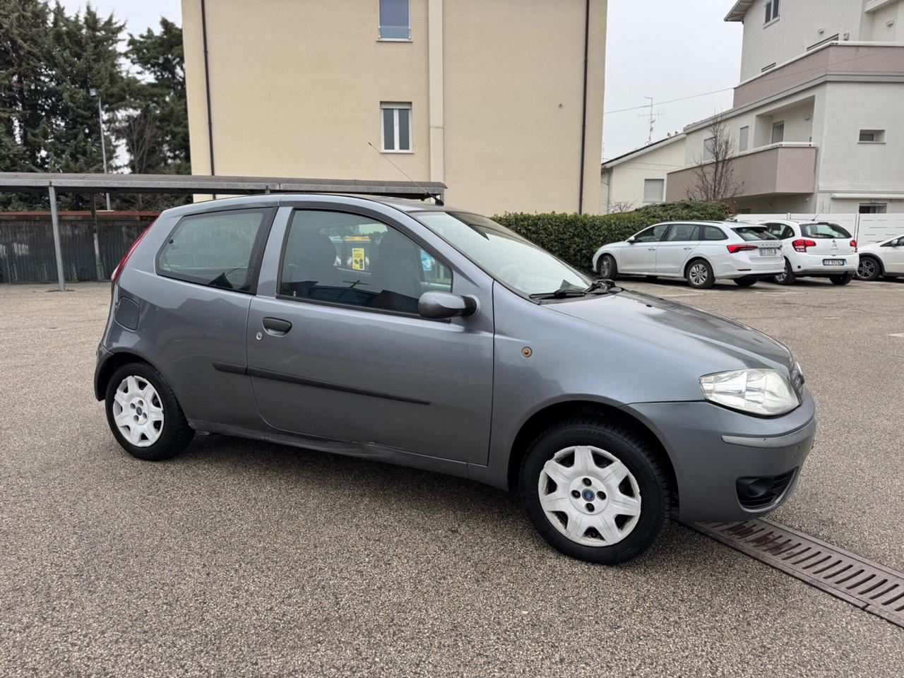Fiat Punto 1.2 16V 3 porte Emotion GPL
