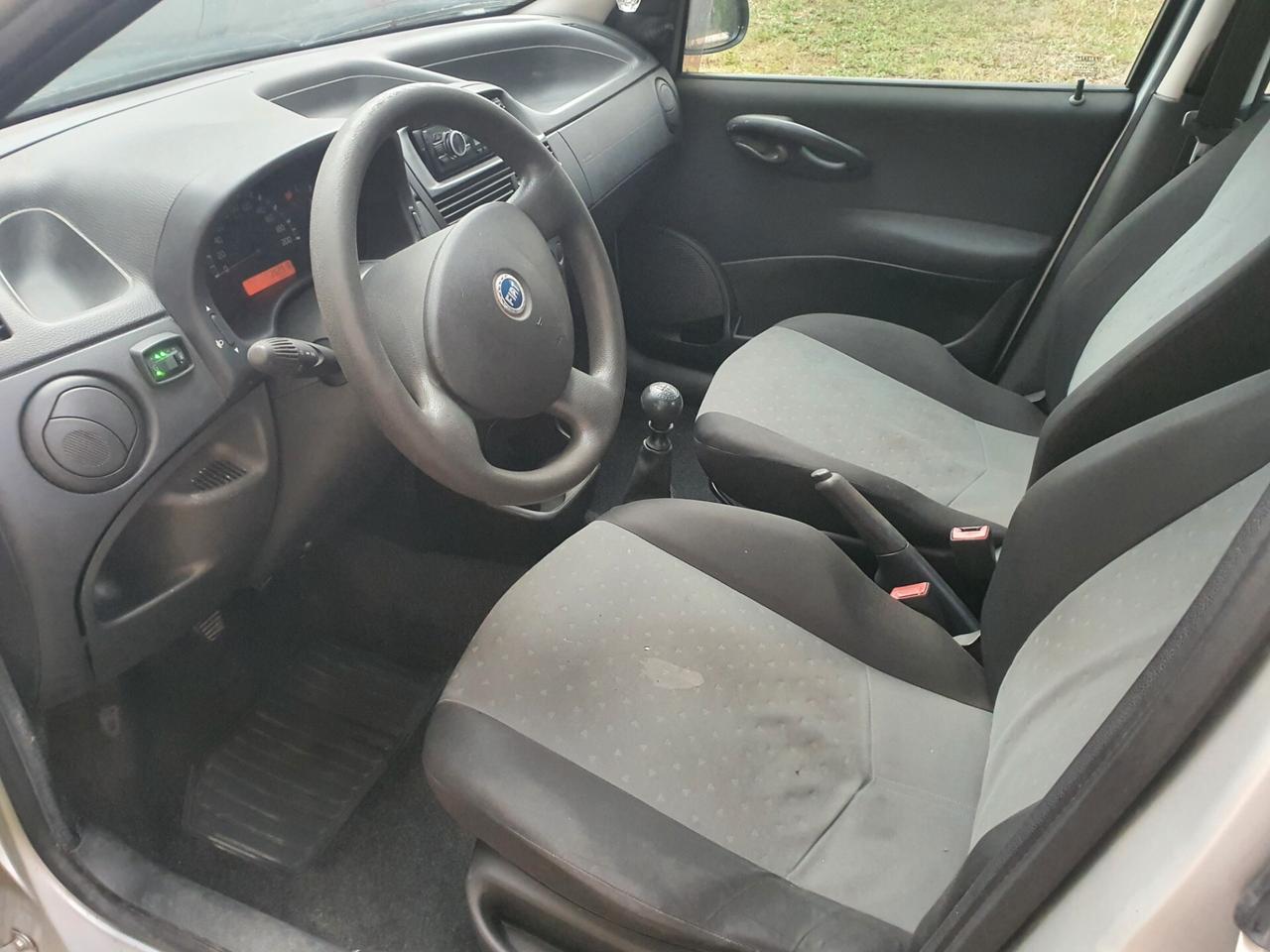 Fiat Punto 1.2 5 porte Active Natural Power