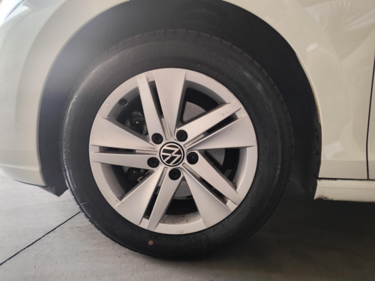 VOLKSWAGEN Golf VIII 2020 - Golf 1.0 tsi evo Life 110cv