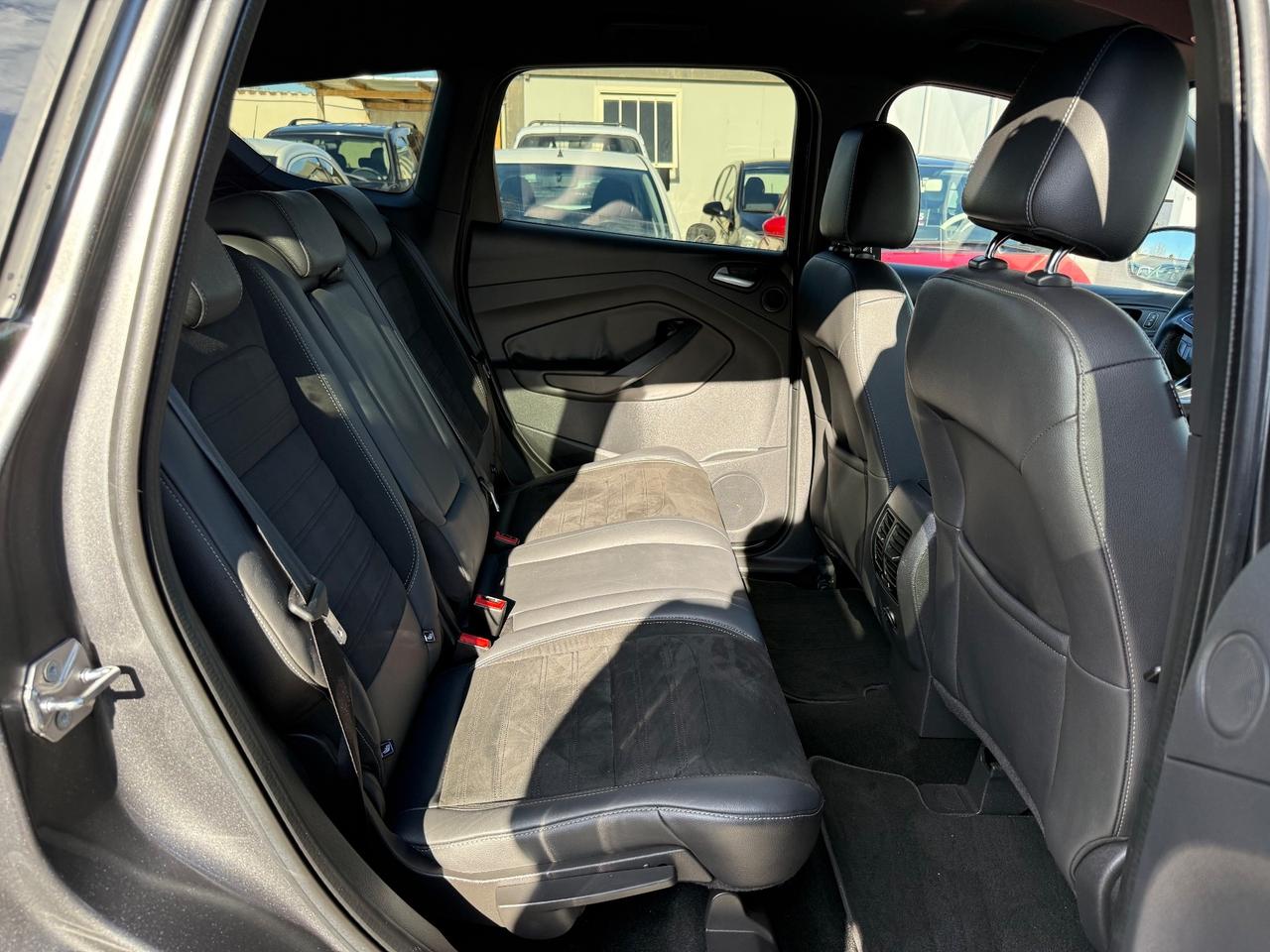 Ford Kuga 2.0 TDCI 150 CV S&S 4WD Automatico ST-Line