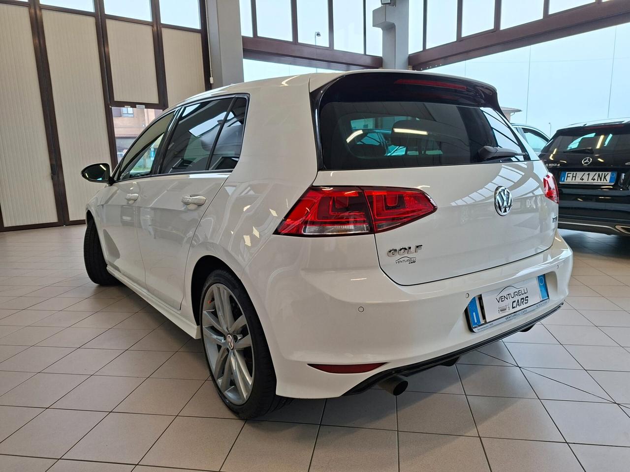 Volkswagen Golf 1.6 TDI 5p. R-line BlueMotion Technology