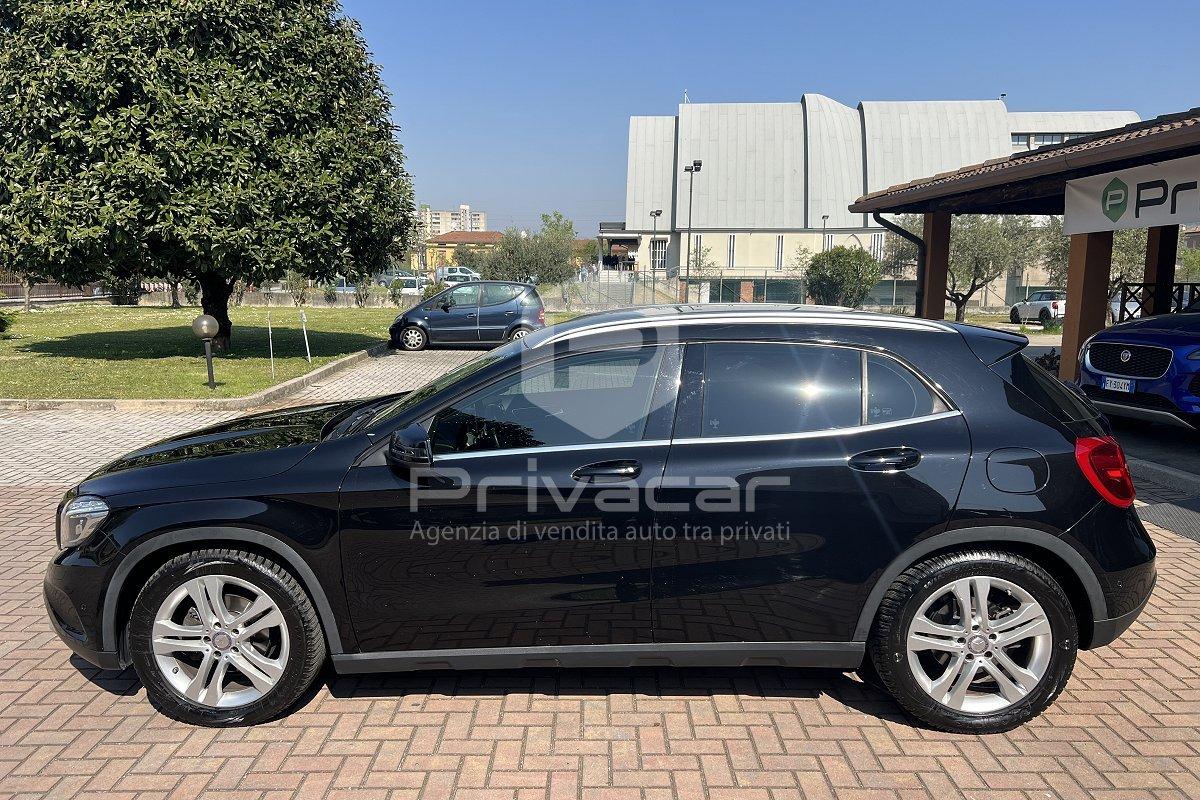 MERCEDES GLA 200 d Sport