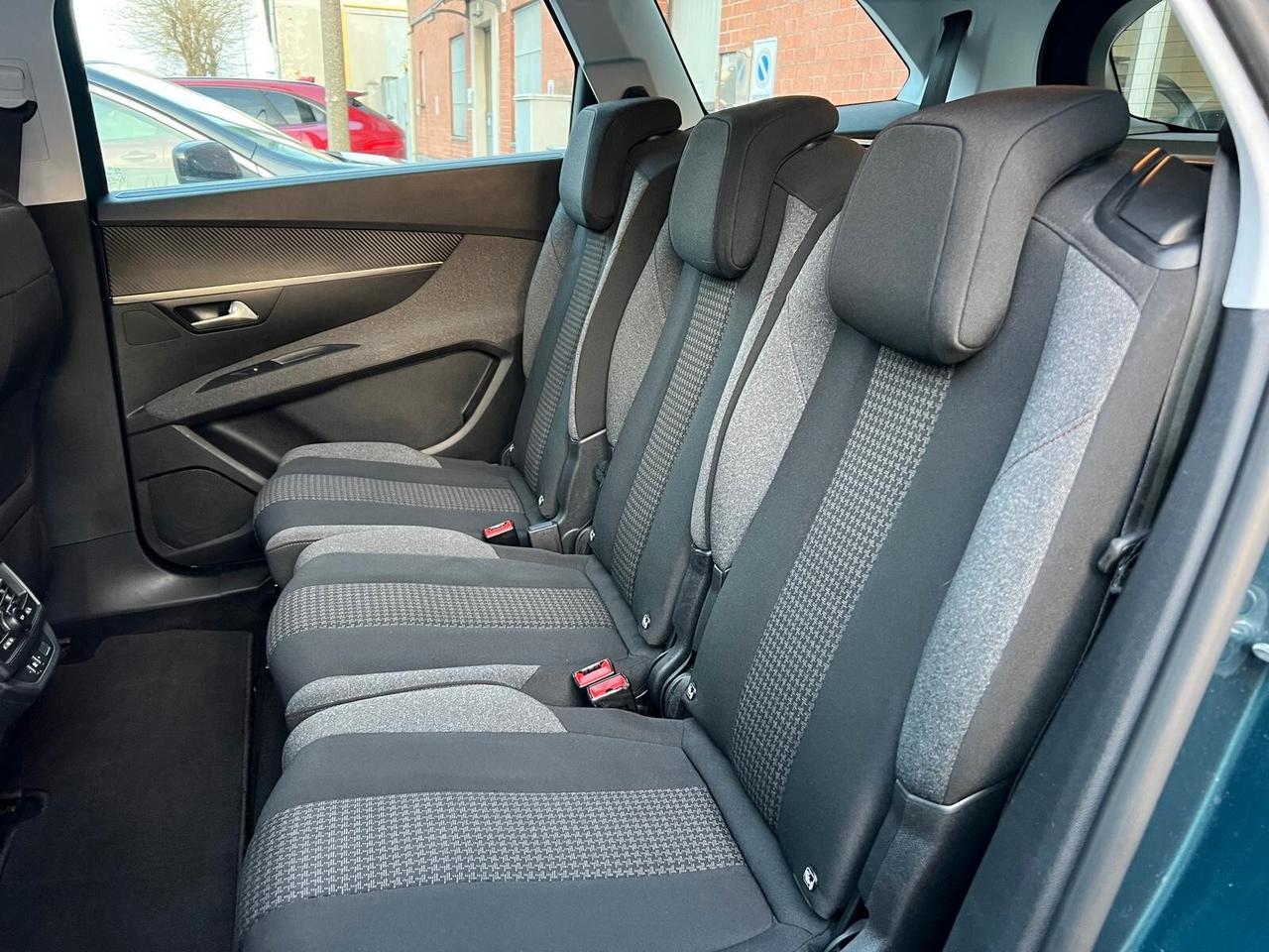 Peugeot 5008 BlueHDi 130 S&S EAT8 Allure