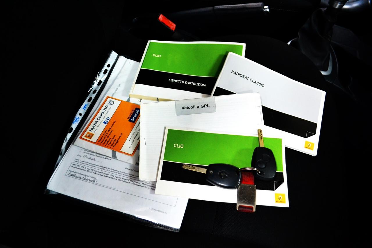 RENAULT Clio 1.2 16V GPL 75CV 5p. NEOP. 2012 Eu5