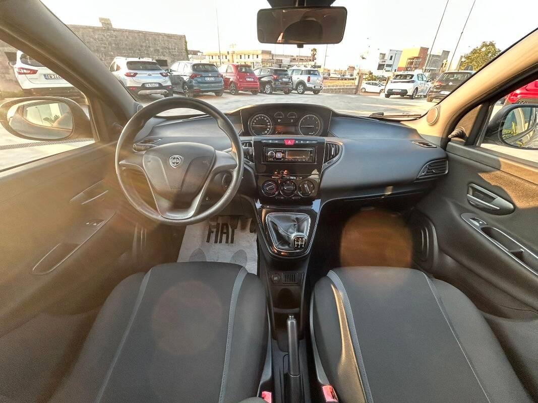 Lancia Ypsilon 1.3 mjt Silver s&s 95cv