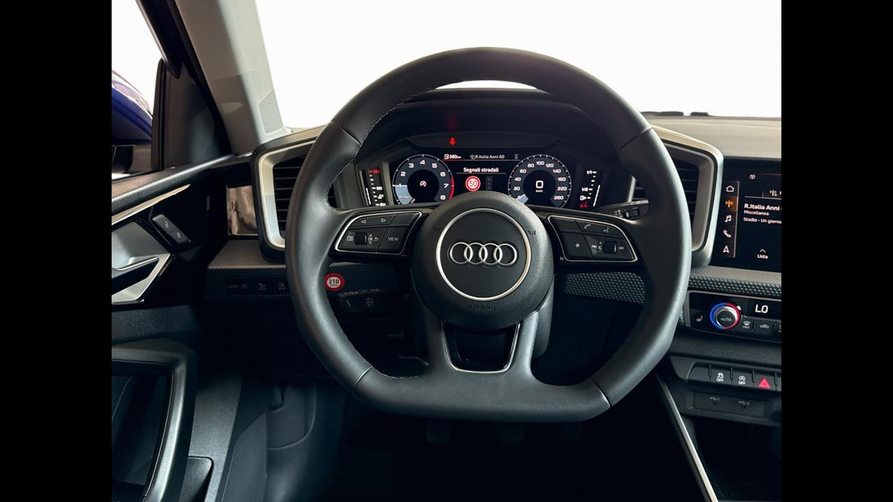AUDI A1 II 2022 allstreet - A1 allstreet 30 1.0 tfsi Business 116cv