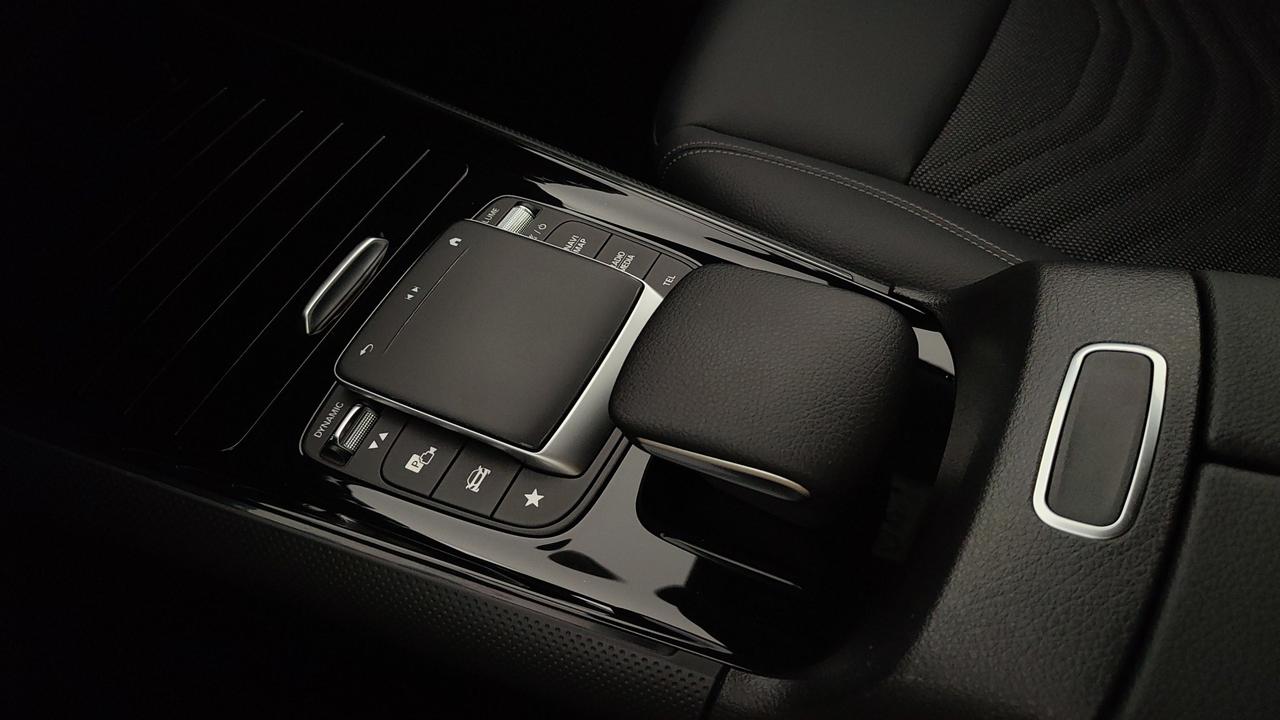 Mercedes-Benz GLA-H247 2020 - GLA 180 d Executive auto