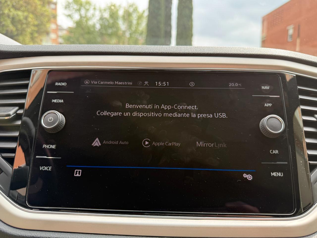 Volkswagen T-Roc 1.0 Cabrio Style Prezzo reale Navi