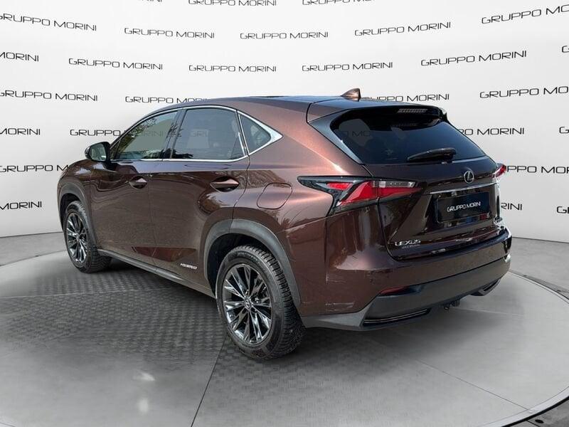 Lexus NX NX 300h 2.5 Luxury 4wd cvt