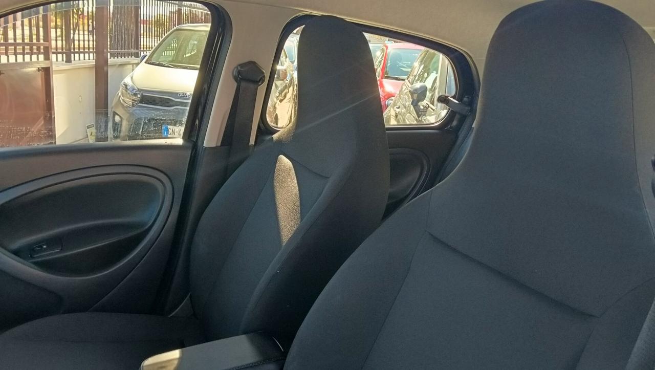 SMART FORFOUR AUTO -PREZZO PROMO!