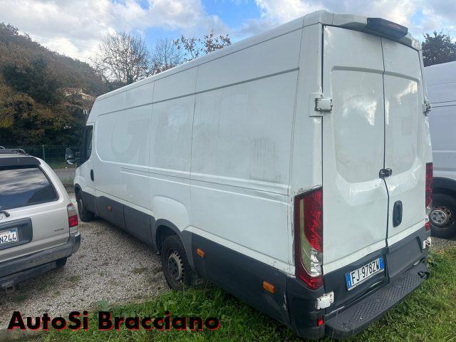 IVECO Daily 35S14V 2.3 Furgone