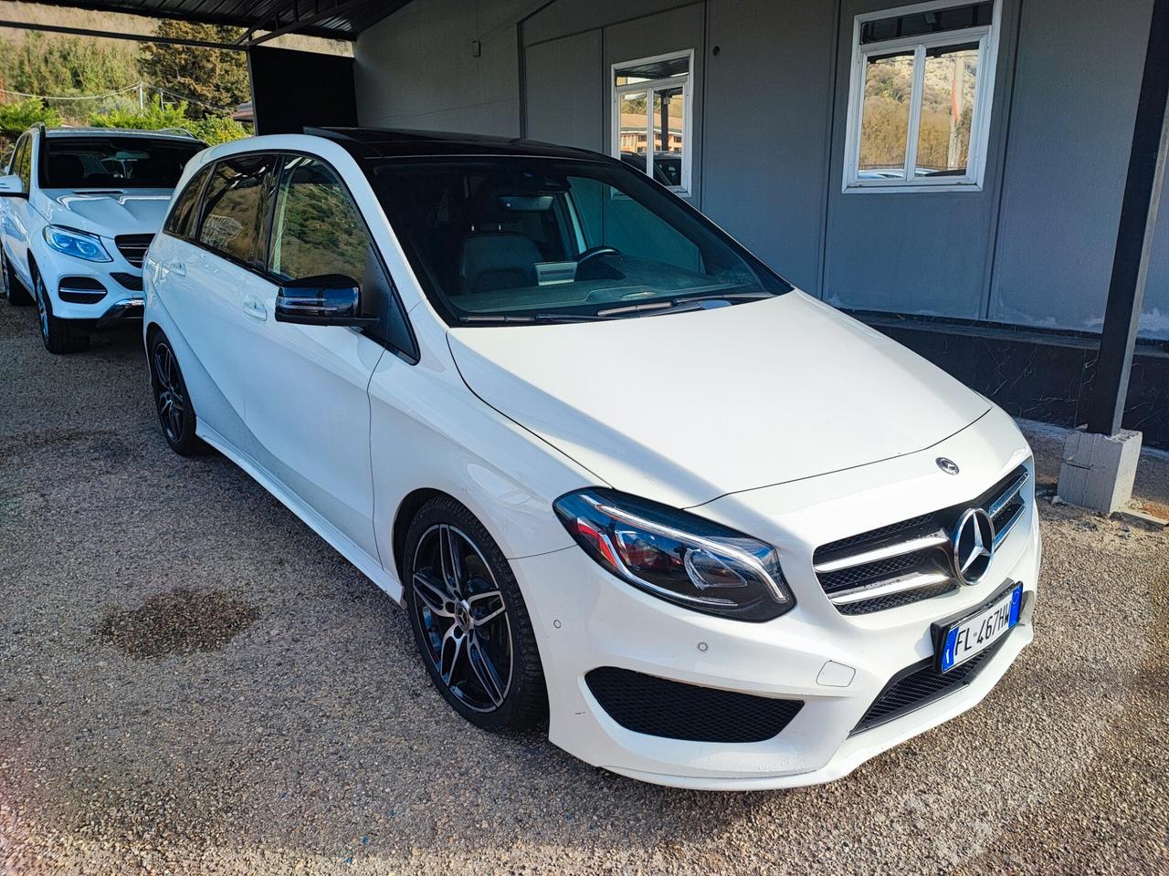 Mercedes-benz B 200 d Automatic 4Matic Premium FULL+++