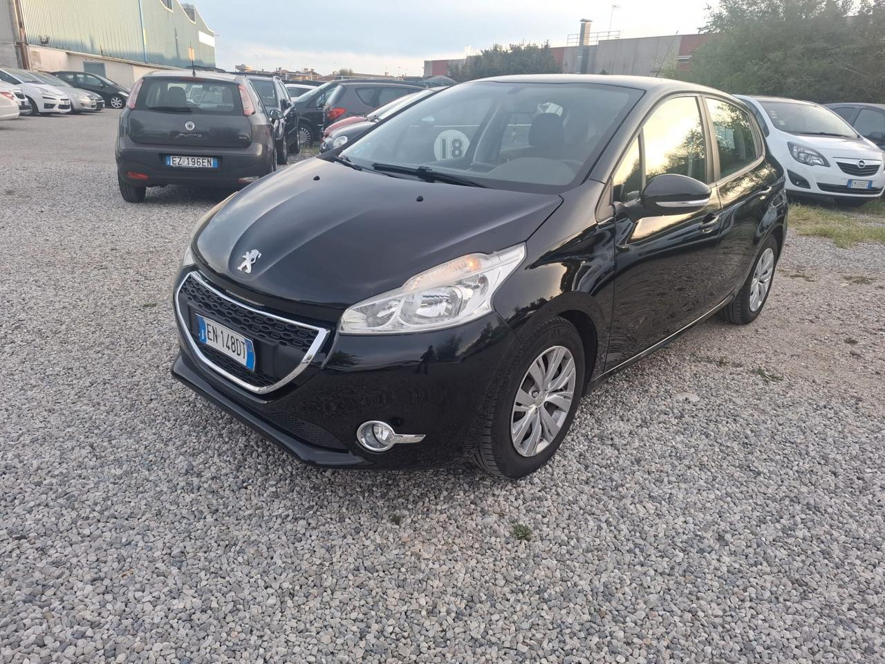 Peugeot 208 1.2 VTi 82 CV 5 porte Allure