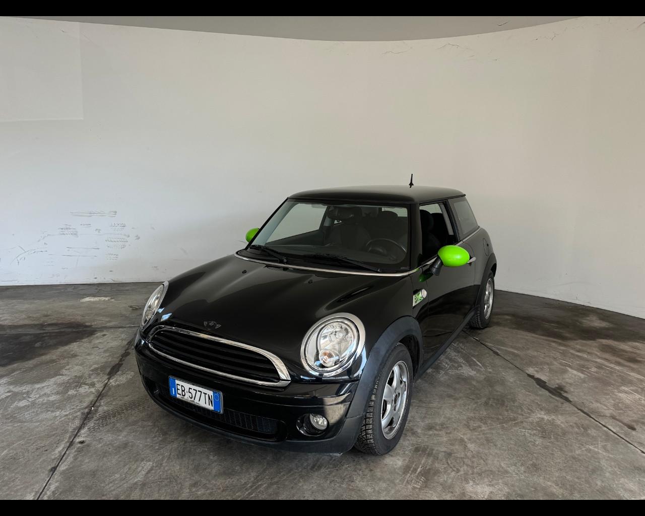 MINI Mini (R56) - Mini 1.4 16V One (55kW)