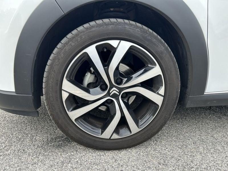 Citroën C3 PureTech 110cv Elle NAVI+CAMERA+17"+PELLE