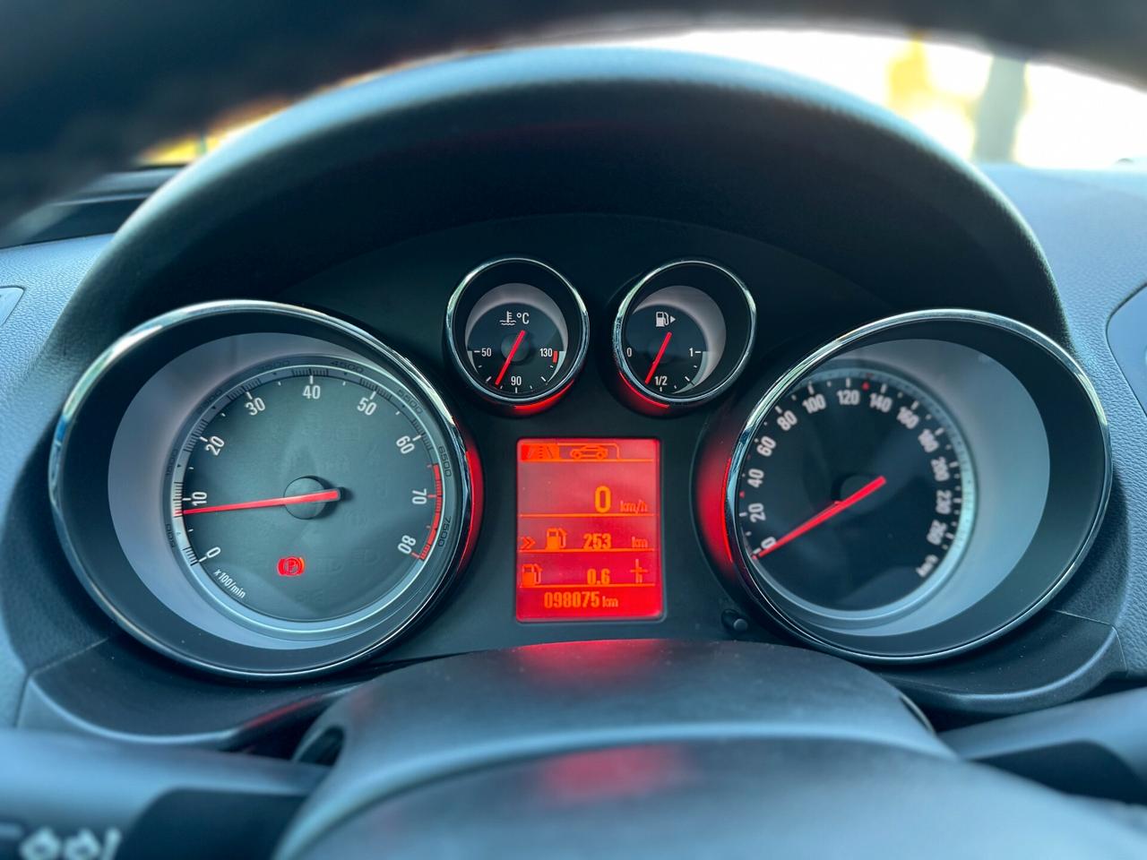 Opel Insignia 1.6 Turbo 180CV 4 porte Elective