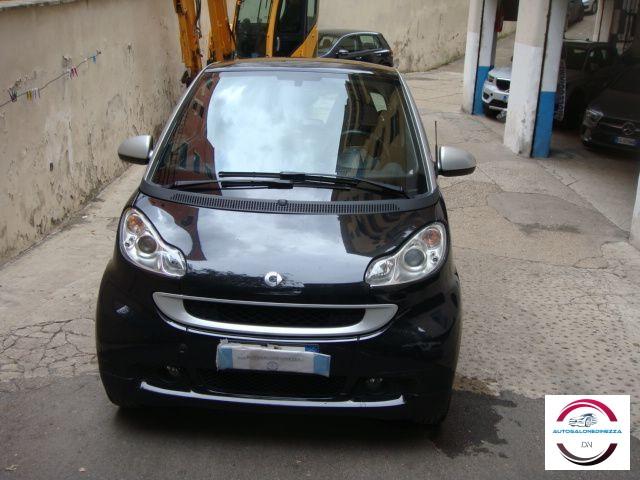 SMART - Fortwo - 1000 52 kW MHD coupé passion