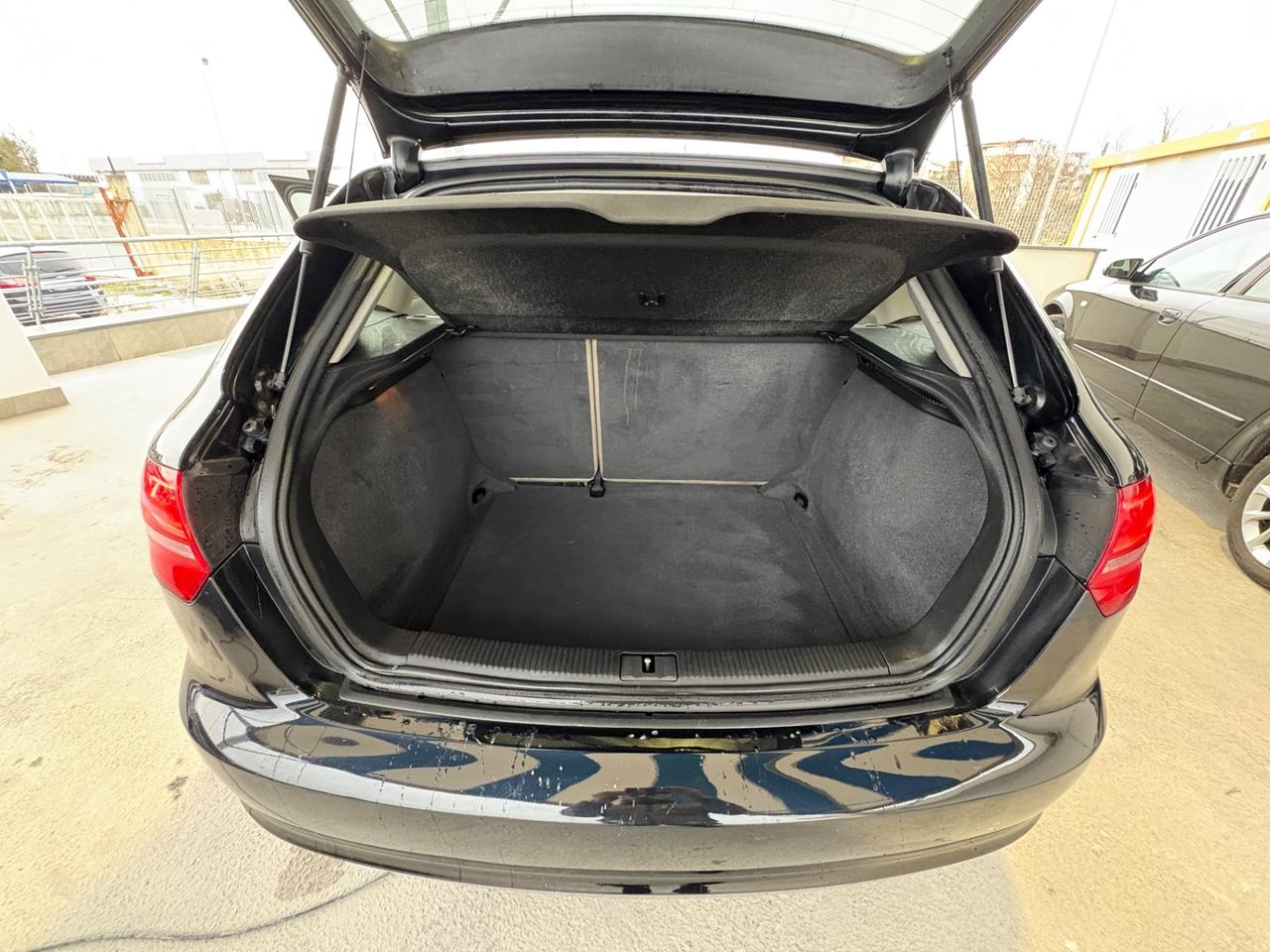 Audi A3 SPB 1.6 TDI 105 CV CR Ambition