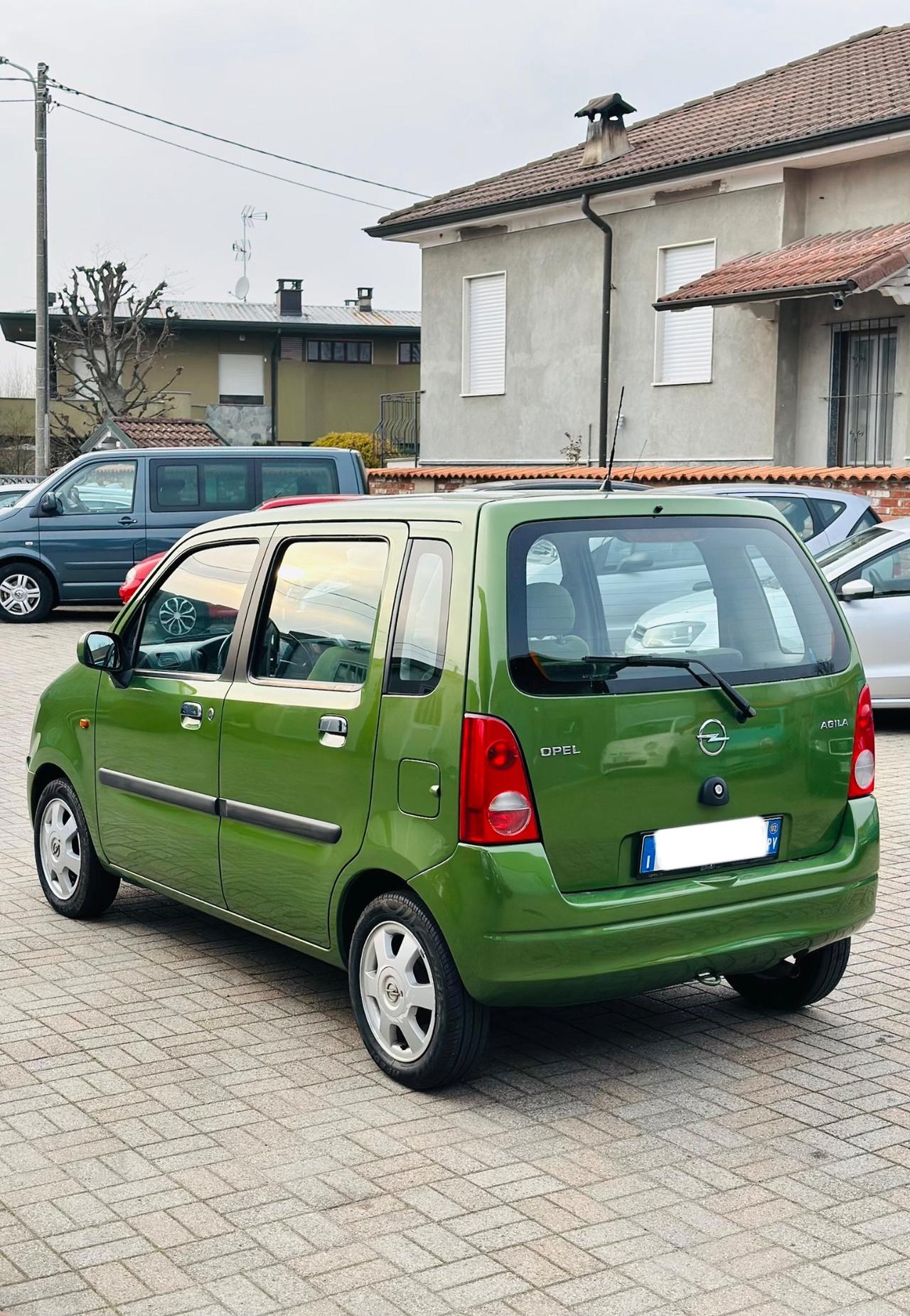 Opel Agila 1.0 12V Comfort