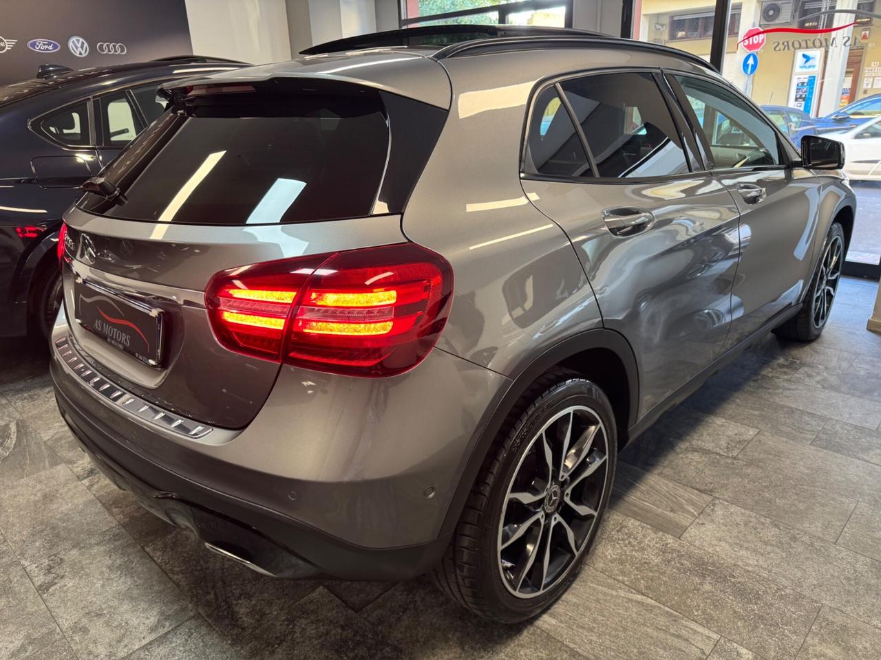 Mercedes-benz GLA 200 d Automatic Sport Tetto apribile