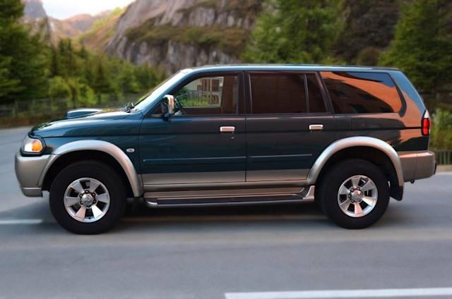 Mitsubishi Pajero Sport Mitsubishi Pajero Sport 25 tdi Instyle 115cv wagon 12 -2007