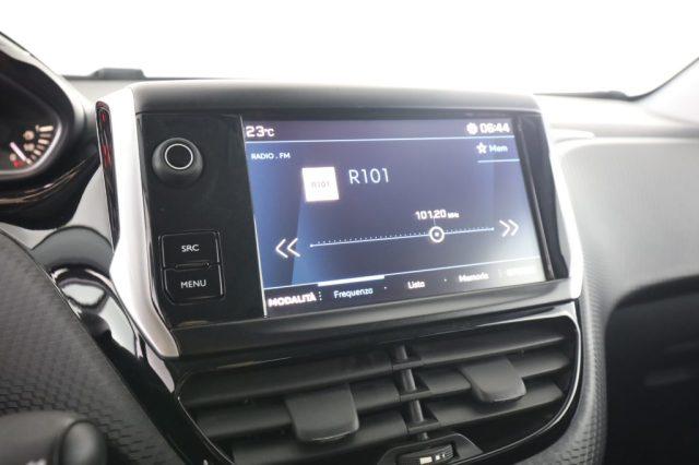 PEUGEOT 208 208 PureTech 82 5 porte Signature