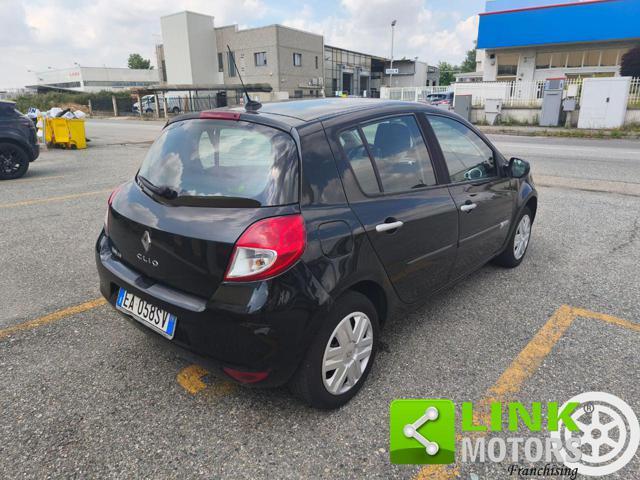 RENAULT Clio 1.2 16V 5 porte Luxe