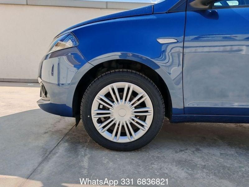 Lancia Ypsilon Ypsilon 1.0 firefly hybrid Gold s&s 70cv