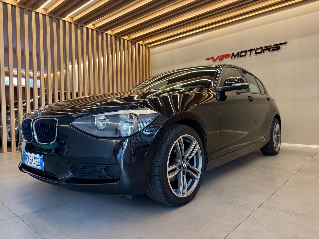 Bmw 116D SPORT 5PORTE AUTOMATICA DIESEL NEPOTENTATI