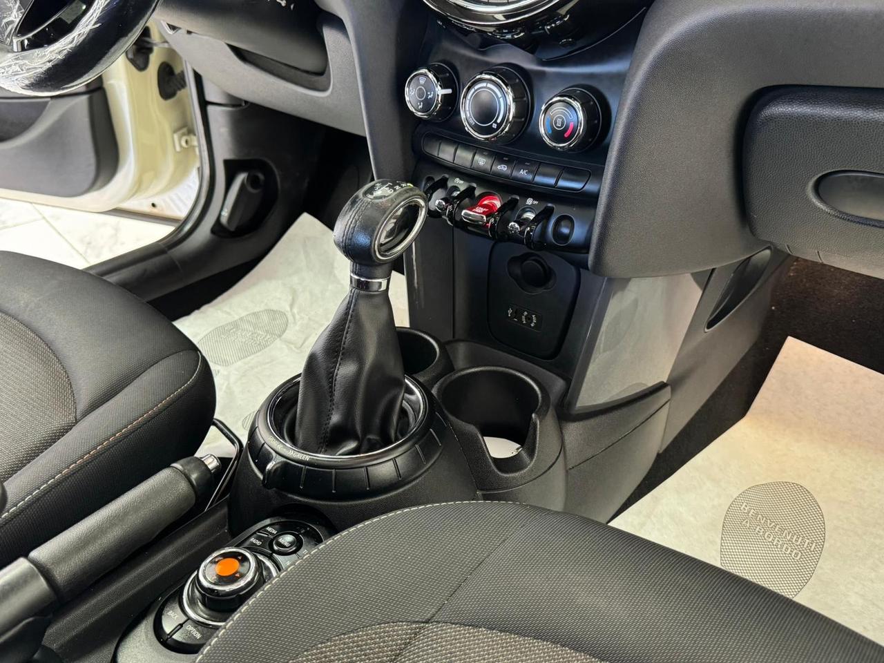 Mini 1.5 Cooper D -5 porte-GARANTITA-TETTO-2017