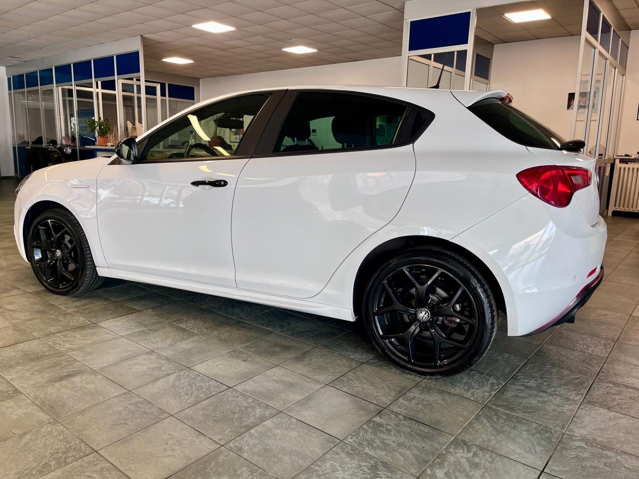 Alfa Romeo Giulietta 1.6 JTDm CAMBIO AUTOMATICO 120 CV Sport-NEOPATENTATI-