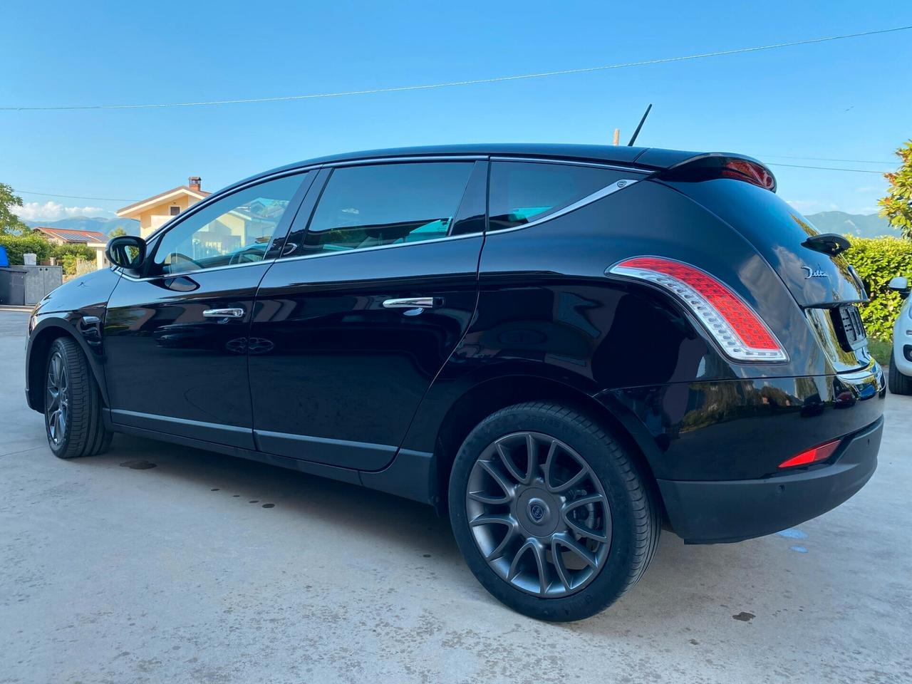 Lancia Delta 1.6 MJT DPF 105 CV Gold