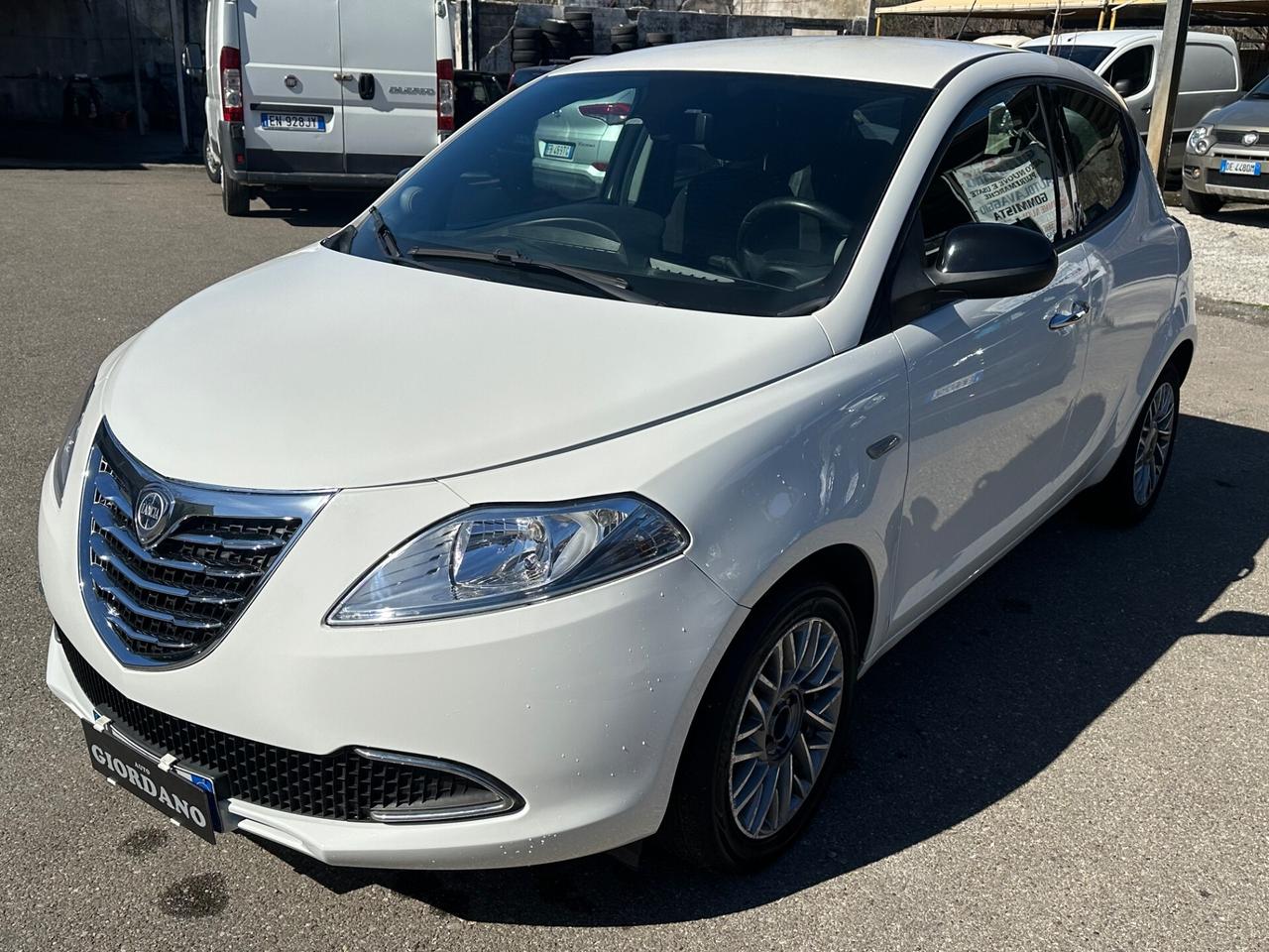 Lancia Ypsilon 1.3 MJT 95 CV 5 porte S&S