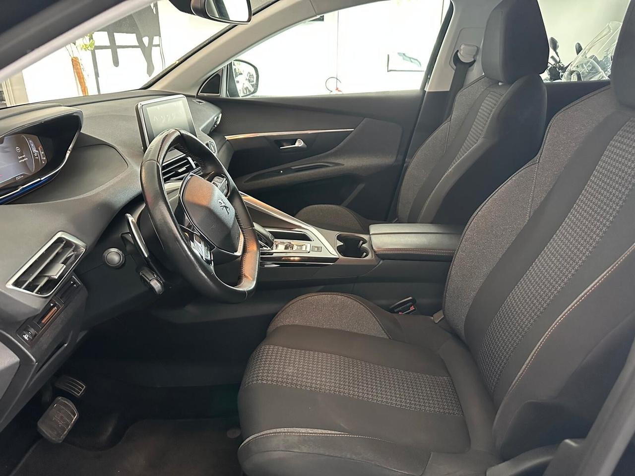 Peugeot 3008 BlueHDi 130 S&S