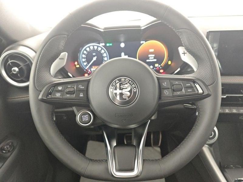 Alfa Romeo Tonale 1.6 diesel 130 CV TCT6 Veloce cerchi in lega da 20* +Pack Techno + tetto panorama