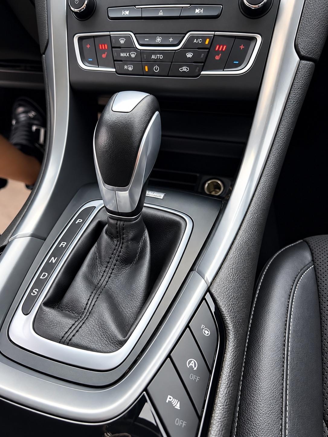 Ford Mondeo 2.0 TDCi 150 CV S&S Powershift SW Titanium Business