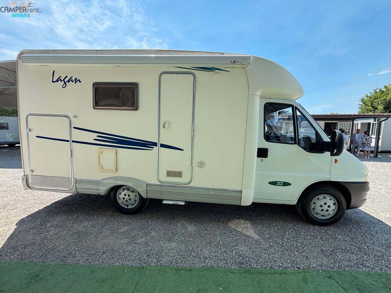 MCLOUIS LAGAN 253 - Semintegrale con letto matrimoniale in coda ed ampio garage foro 77x122