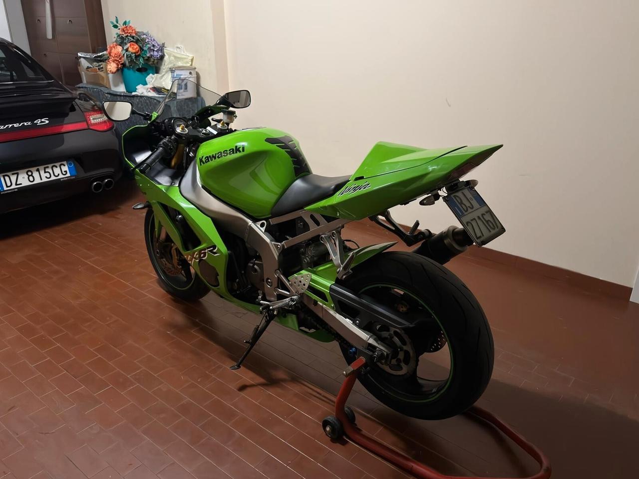 Kawasaki Ninja ZX-6 r-636
