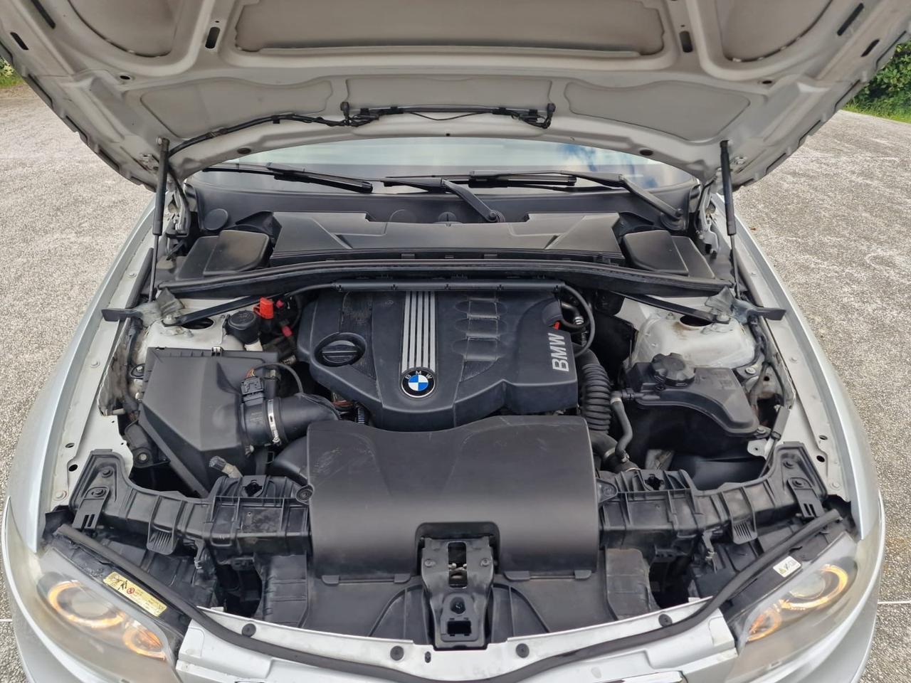 BMW Serie 1 118d 2.0 143CV Futura 5 porte – Anno 2011